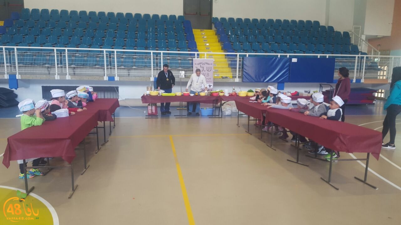 eating jamhriy yaffa (21).jpg